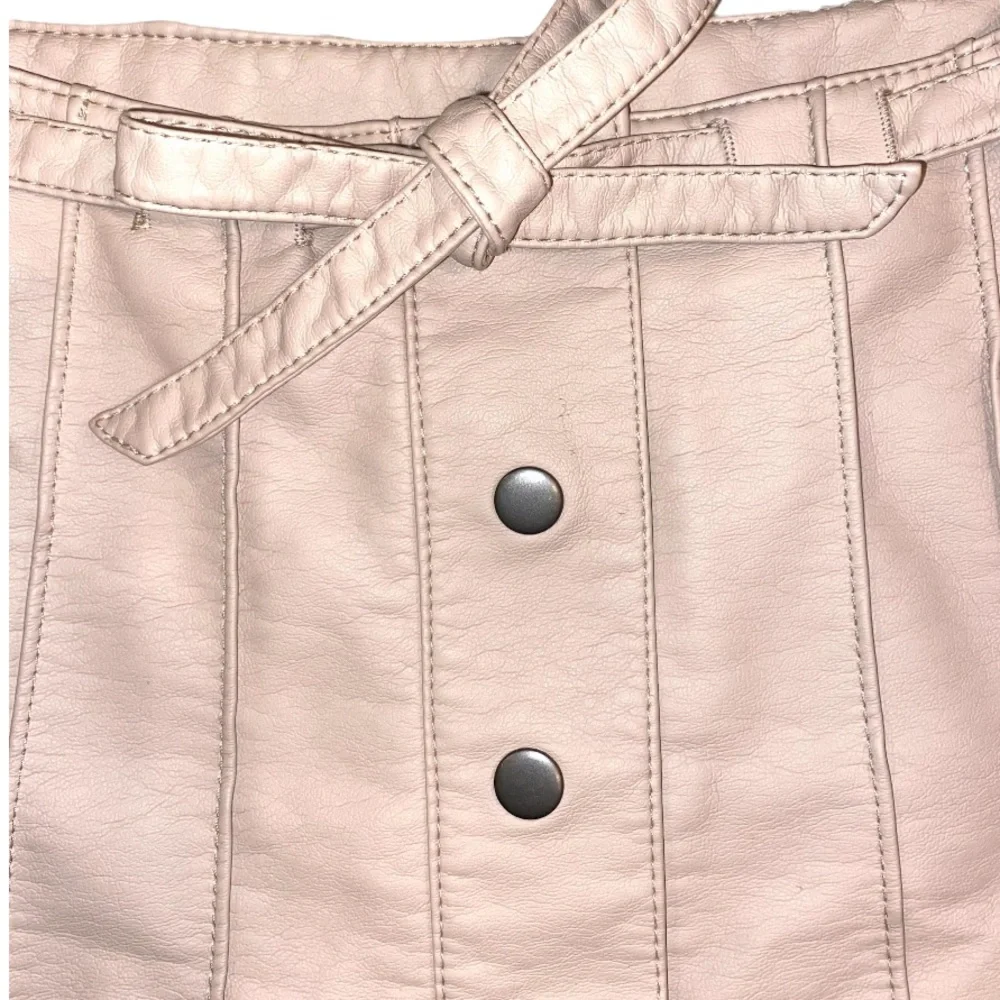 Free People faux leather khaki mini skirt, snap button up, size 8 nwot